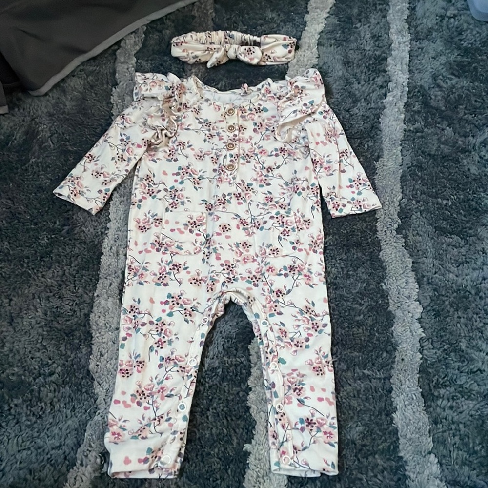 Jessica Simpson baby girl outfit 6/9 month with headband